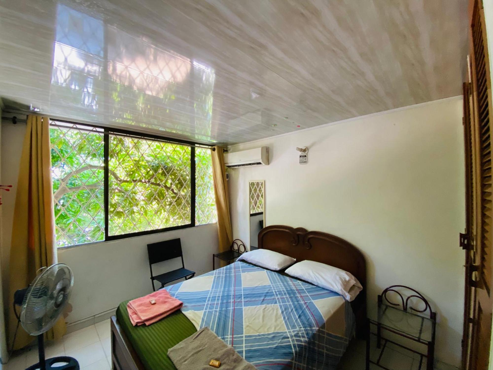 Casa Feliz Hostal 圣玛尔塔 外观 照片