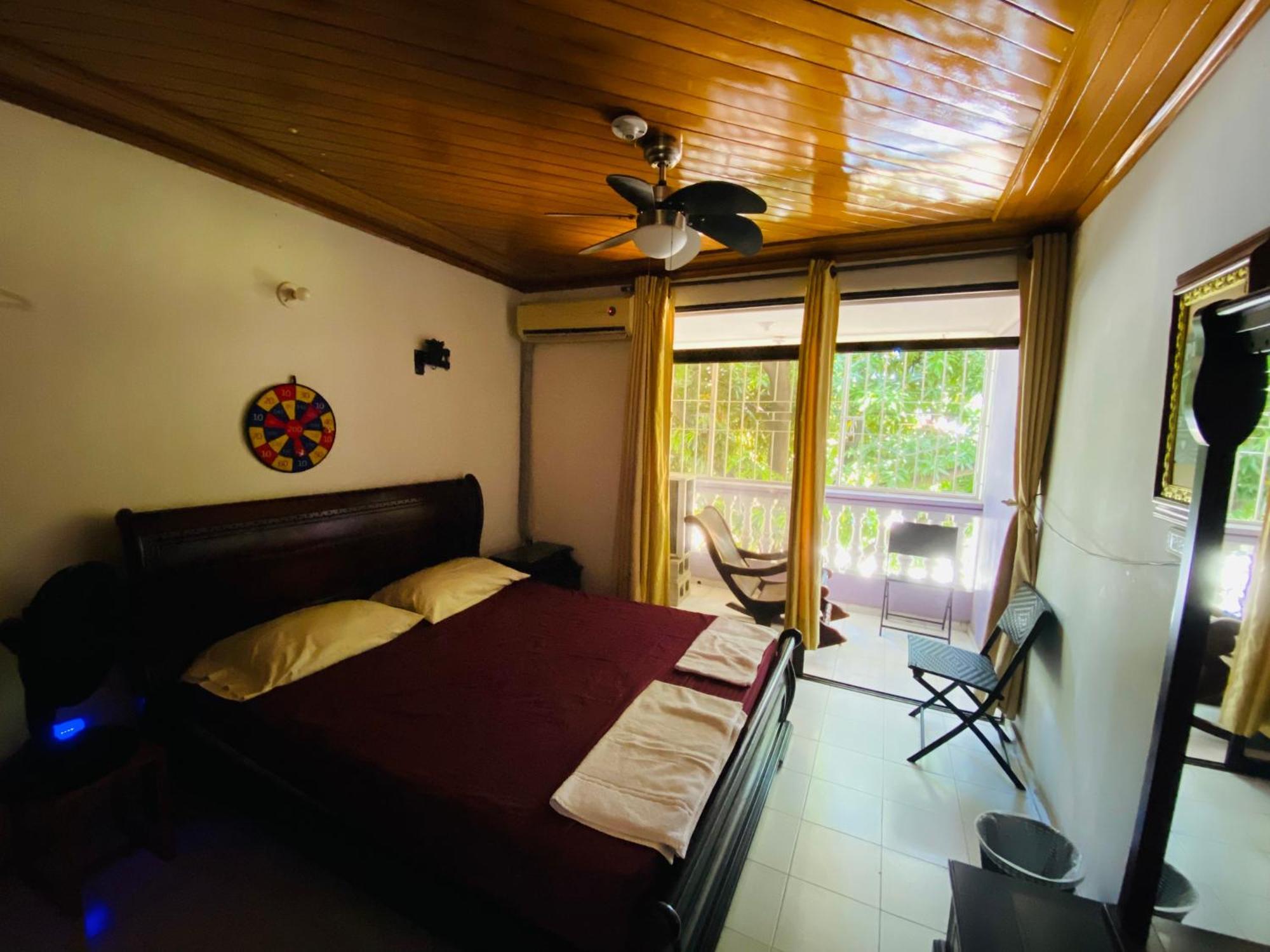 Casa Feliz Hostal 圣玛尔塔 外观 照片
